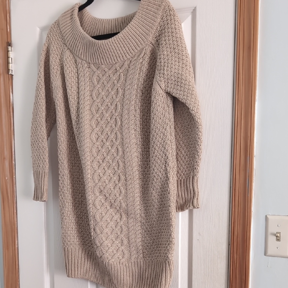 Women's Cable Knit Sweater - Cream